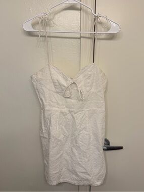 superdown White Mini Dress Floral Spaghetti Strap Tie Sleeves 100% Cotton Small